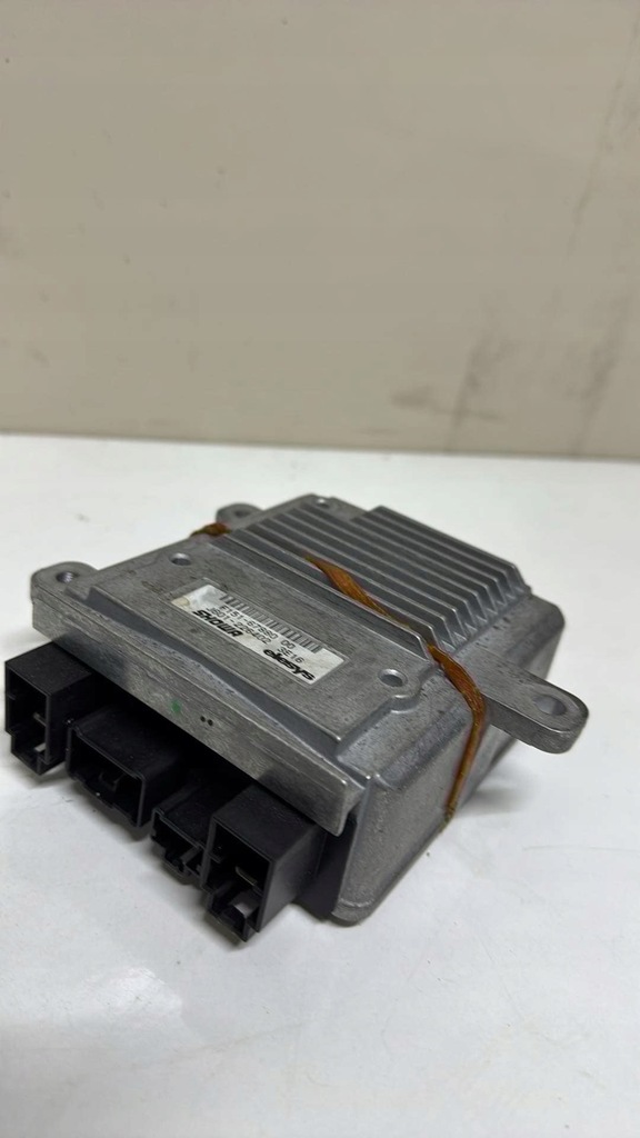 фото №1, Mazda rx-8 rx8 модуль блок керування підсилювача f151-67880