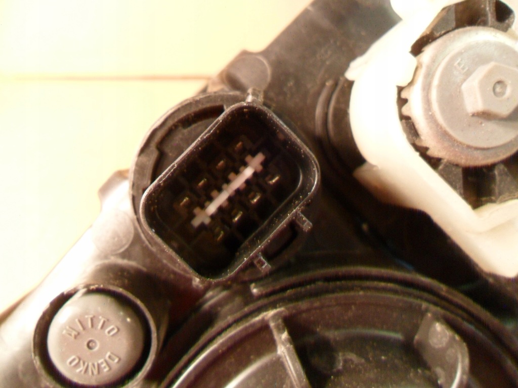 фото №16, Hyundai i10 ii фара правый лампа правая