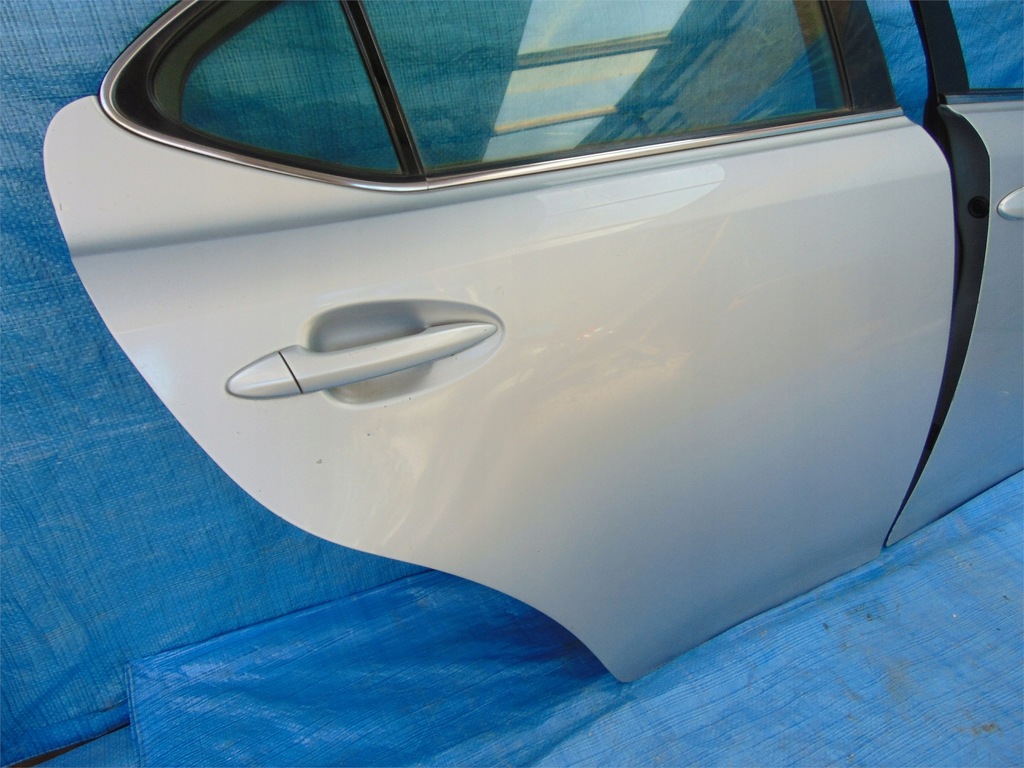 фото №3, Lexus is220 двері правий задня праве задні повний