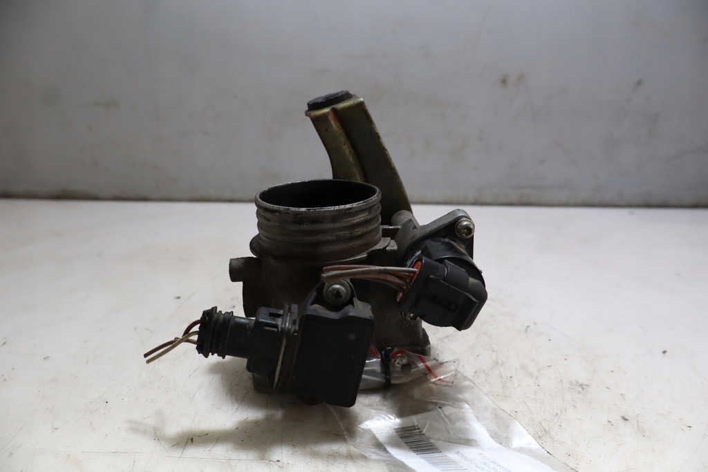 фото №1, Дроссельная заслонка renault megane i 1.6