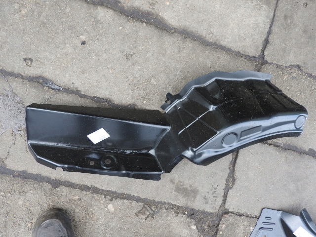 фото №1, Audi a5 cabrio подкрылок внутреннее правое задняя 8w7