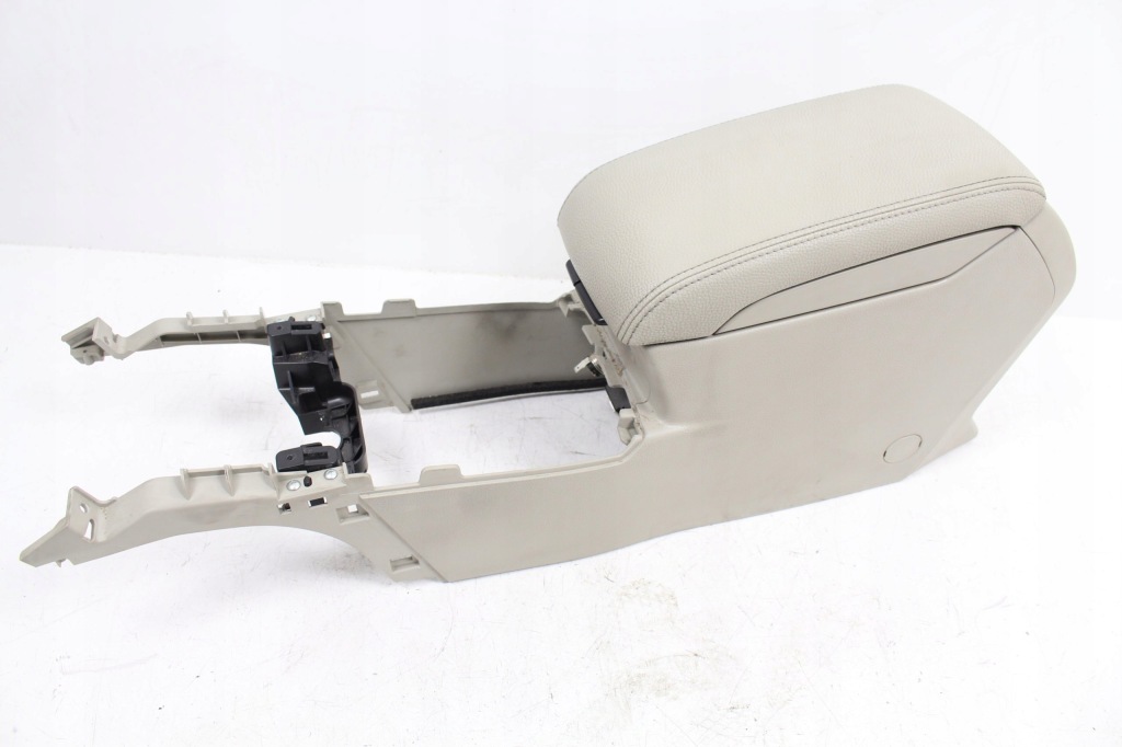 фото №1, Подлокотник subaru outback iv 09-