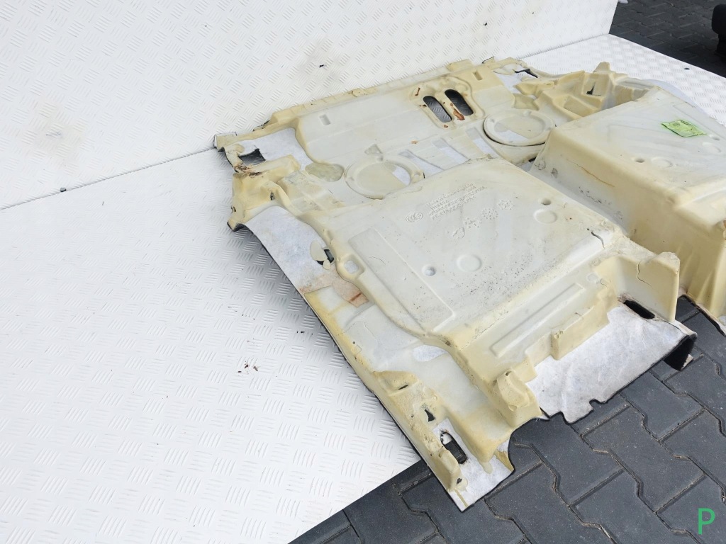 фото №4, Porsche cayenne 7p5 10- підлога обшивка