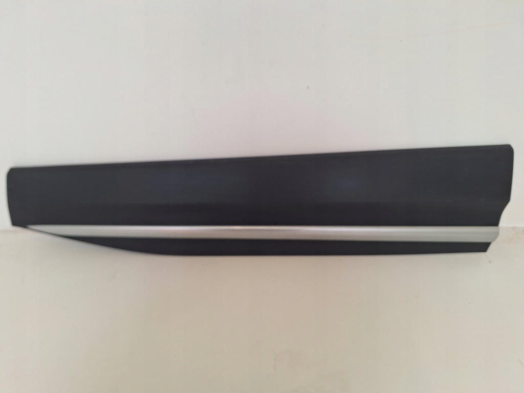 фото №1, Kia sportage 2021- молдинг na двері права передня 87722-r2000