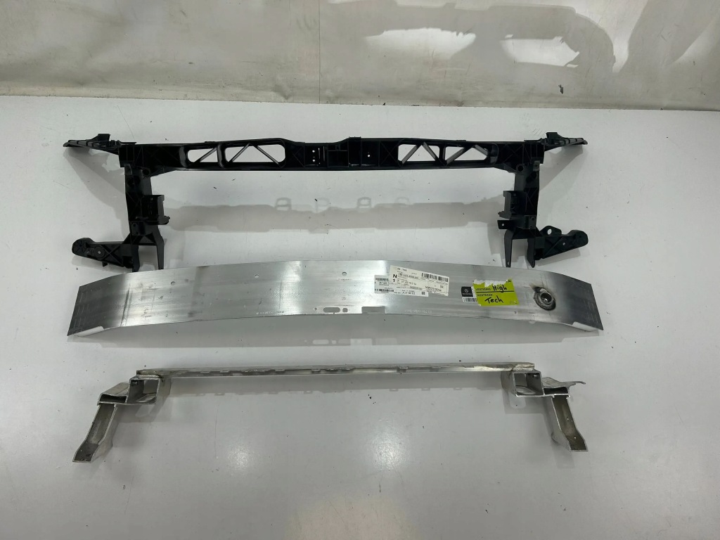 фото №1, Mercedes b-klasa w247 підсилювач pas перед балка