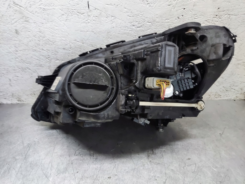 Mercedes e klasa w212 рестайлинг  фара правый  передняя led uk a2128209059 Оригинал