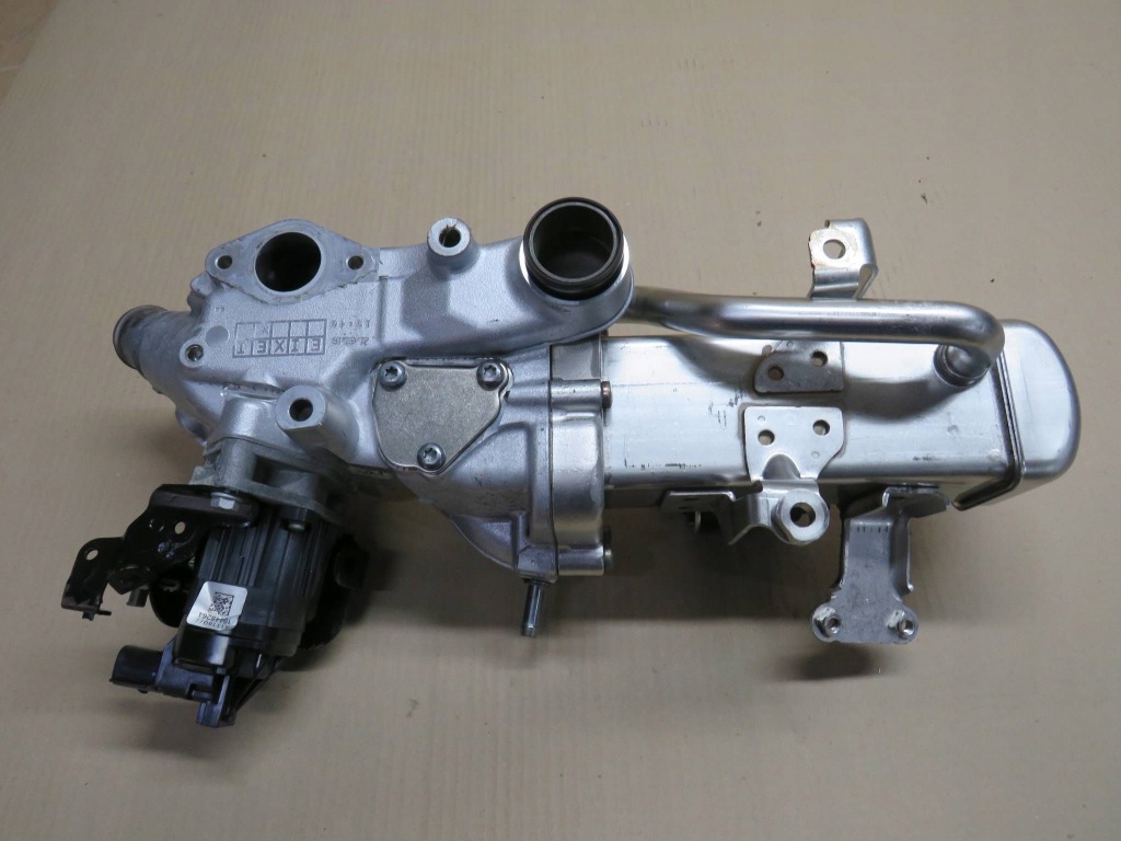 Opel insignia a рестайлінг  2.0 cdti b20dth радіатор вихлопних газів egr Недорого