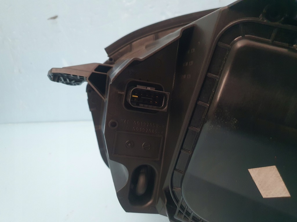 фото №9, Лампа opel zafira life vivaro c iii правая перед