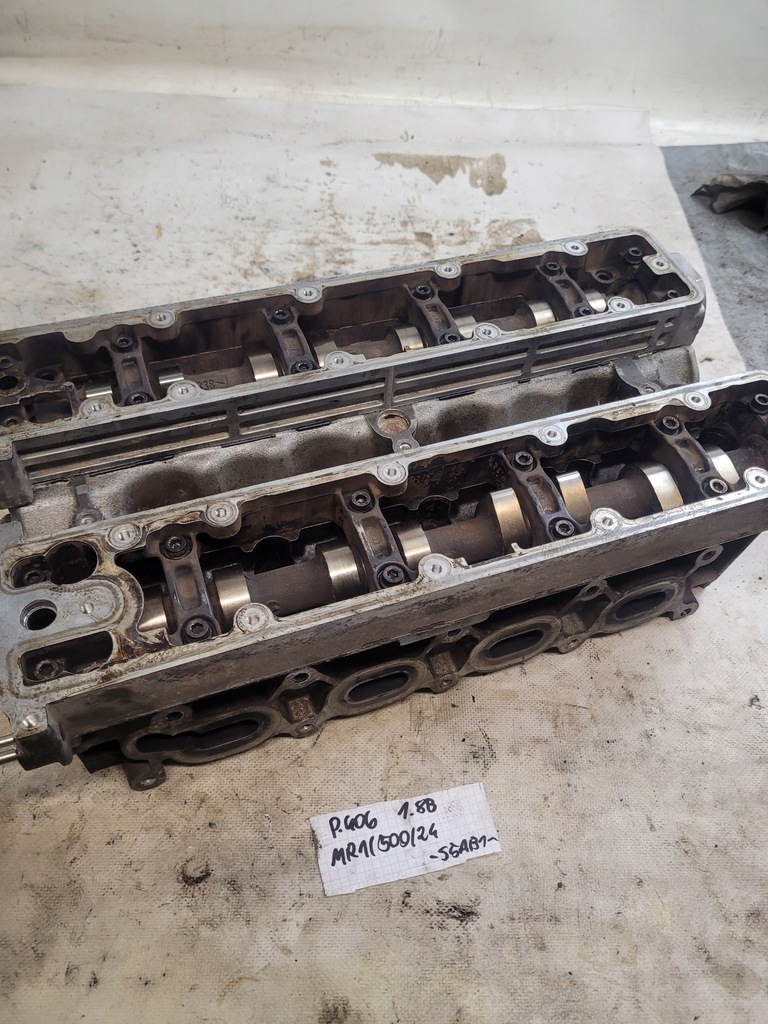 фото №16, Головка оригінальний номер 9634355510 + вали peugeot 407 1.8b 81kw 02r.