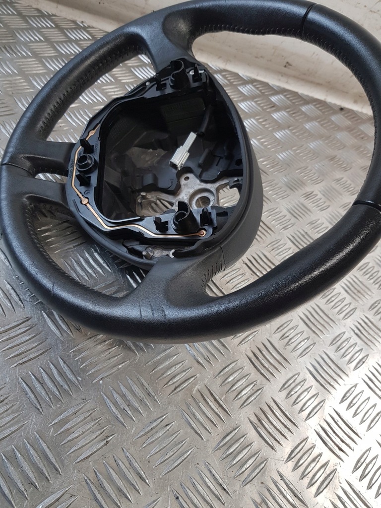 фото №12, Воздуховод 8200344077 renault clio iii 06r-