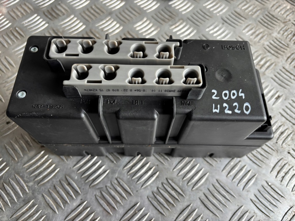 Купити Mercedes s w220 помпа центрального замка a2208001048 0132006381 2004