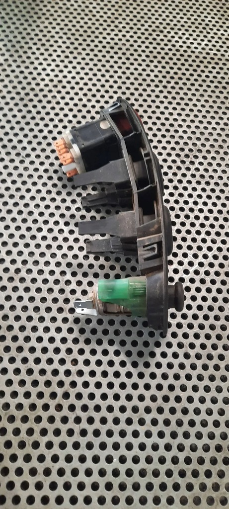 фото №2, Панель прикуривателя 770035188 renault trafic