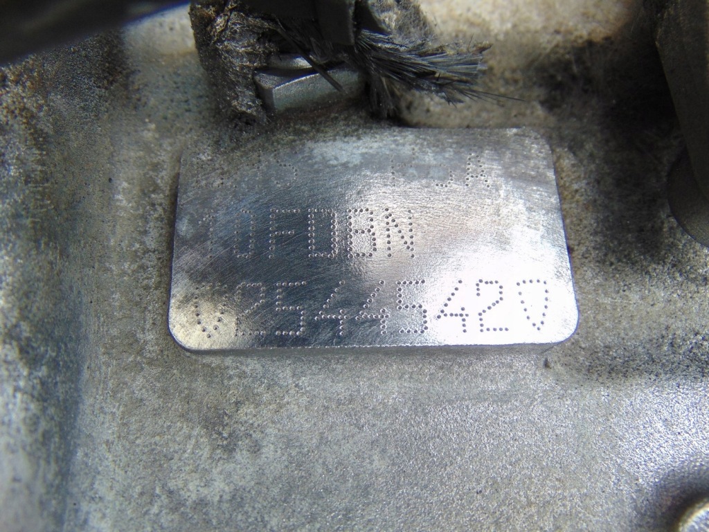 Двигун блок двигуна citroen nemo 1.4 hdi 8hs 10fdbn Зі Шроту