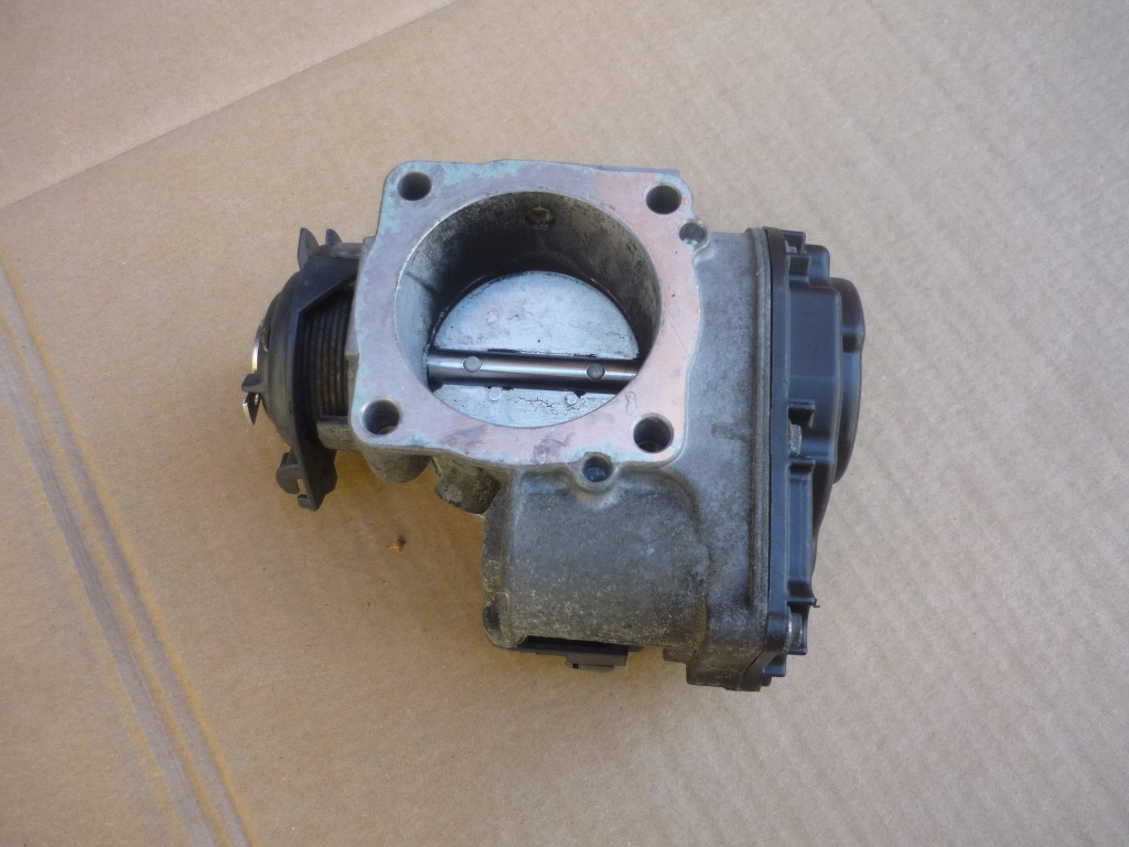 фото №11, Дроссельная заслонка 1.8 t agu 150km audi a3 8l golf iv leon i 06a133063g исправна