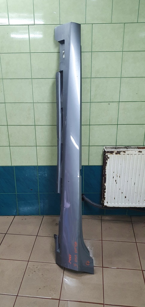 фото №1, Volvo v40 31395042 молдинг порог левая