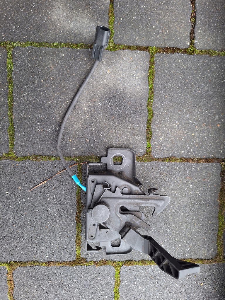 фото №1, Замок капот dacia sandero logan ii 656017676r