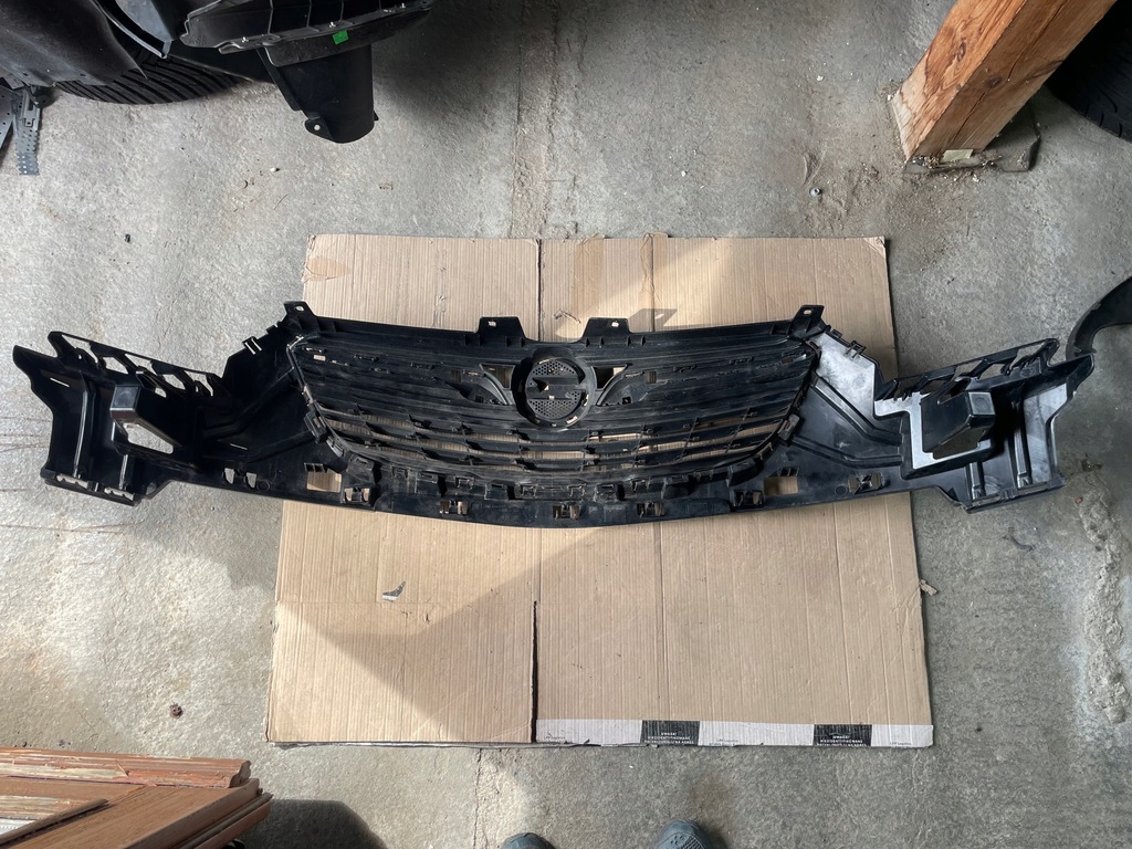 фото №3, Opel crossland x кронштейн решётка радиатора решётка радиатора оригинал