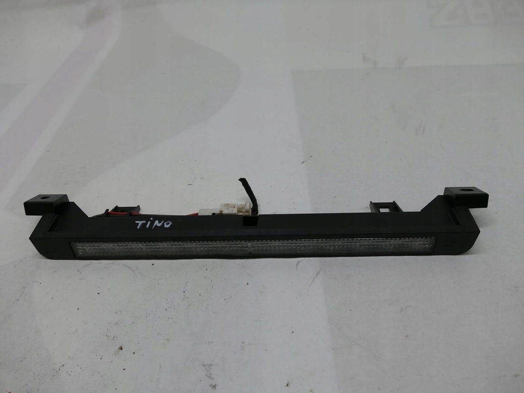 фото №1, Nissan almera tino trzeci стоп лампа стоп-сигнал