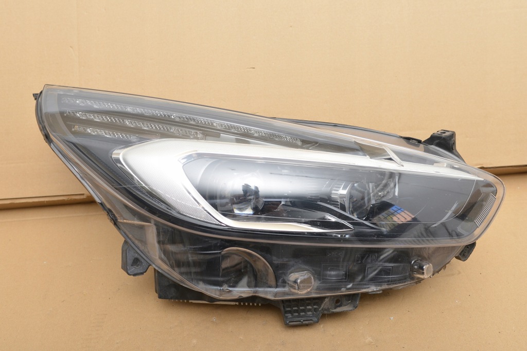 фото №1, Ford galaxy mk4 s-max mk2 лампа права 90076252