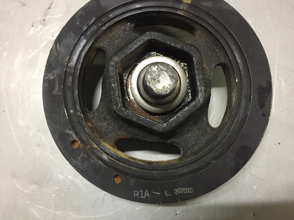 фото №1, Шків болт r18z4 honda civic ix 1.8 i-vtec