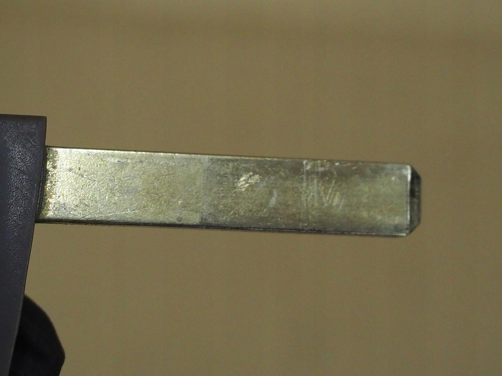 фото №14, Вкладка замка дверь водителя + ключ vel satis