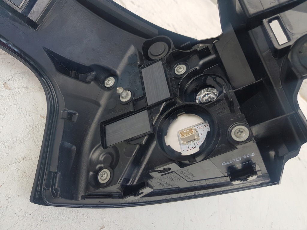 фото №4, Лампа задня задня toyota bz4x