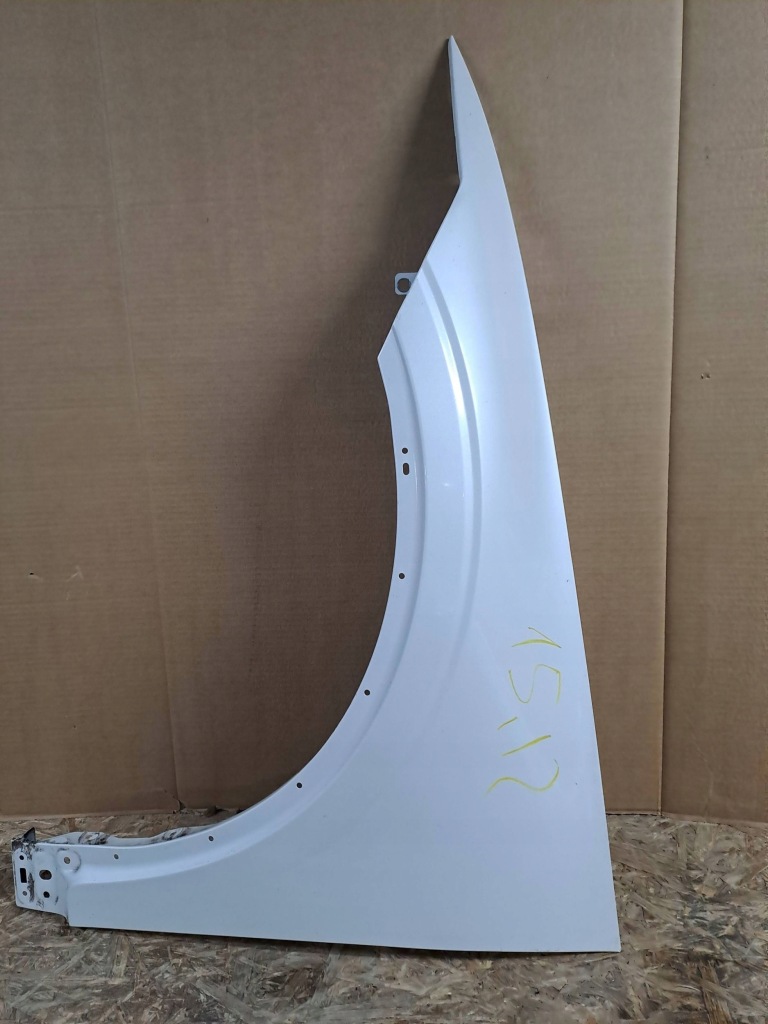 Купить Polestar 2 крыло левый