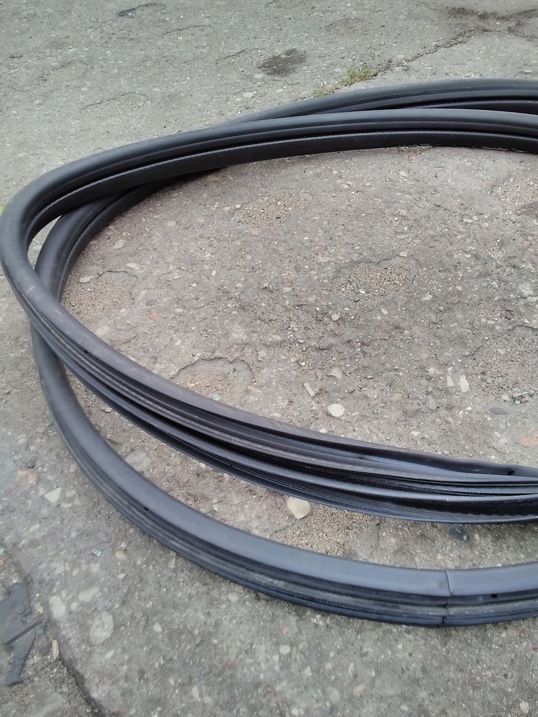 фото №6, Renault clio iii fl прокладка двері лівих перед 3d