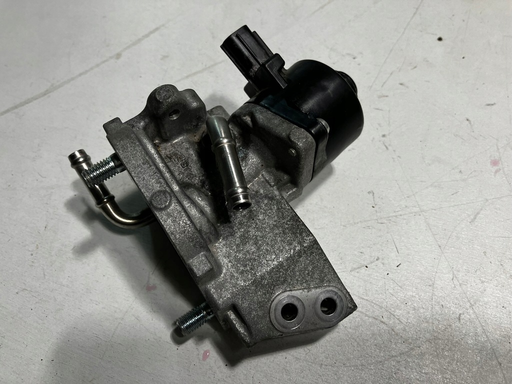 фото №5, Rav4 v camry viii гибрид клапан egr