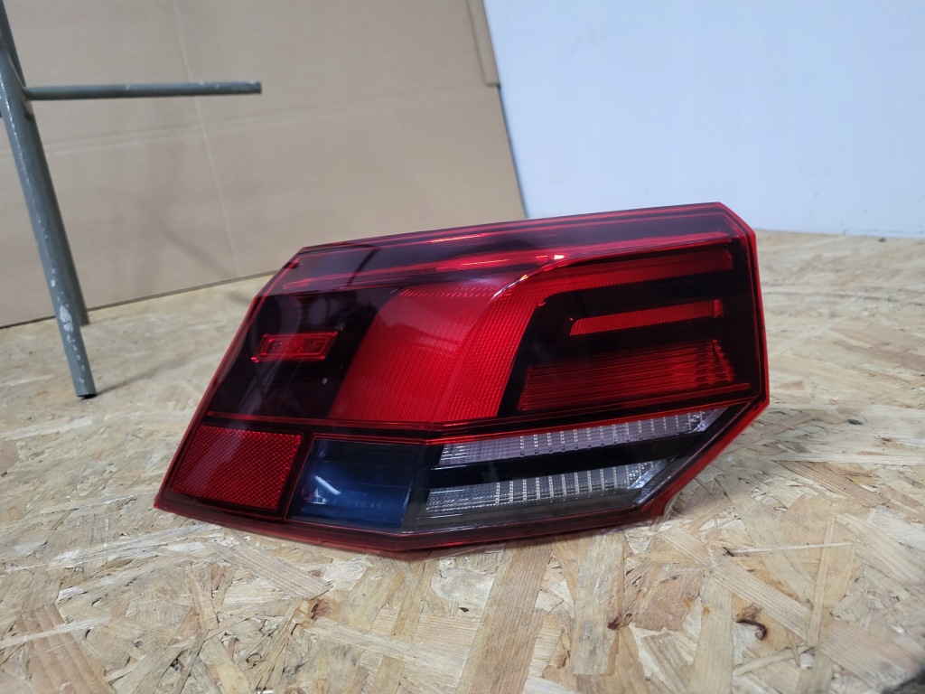 фото №5, Vw golf viii 8 5h hb лампа задняя задняя левая led