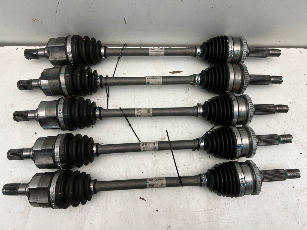 фото №1, Hyundai i10 iii приводной вал przebug левый оригинал демонтаж 19-