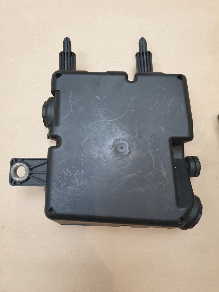 фото №8, Коробка предохранителей корпус renault laguna iii 2.0 16v 284b10001r-c оригинальный номер