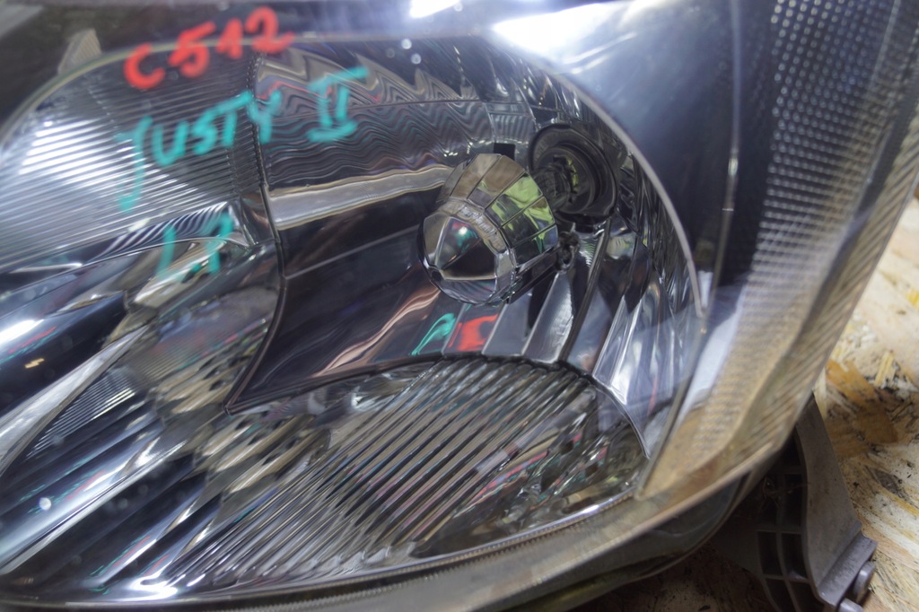 фото №6, Subaru justy daihatsu sirion лампа левая перед uk