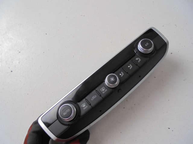 фото №1, Панель кондиционера audi q3 ii 83a 2021 rok