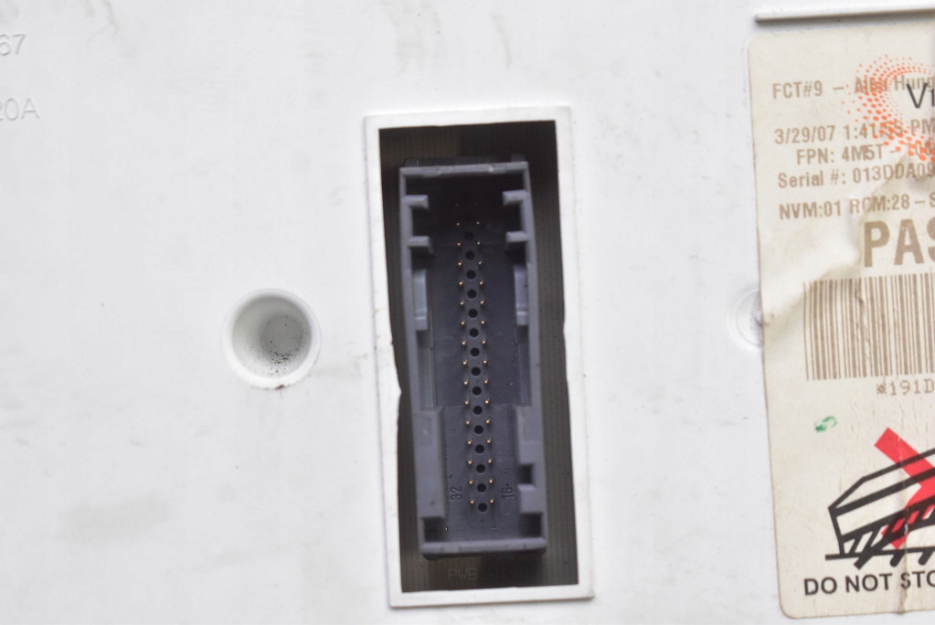 Купити Панель приборів європа  4m5t-10849-es ford focus mk2 1.6 16v 116 km 04-08