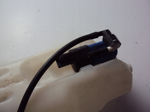 фото №3, Бачок омывателя renault twingo iii 16 r