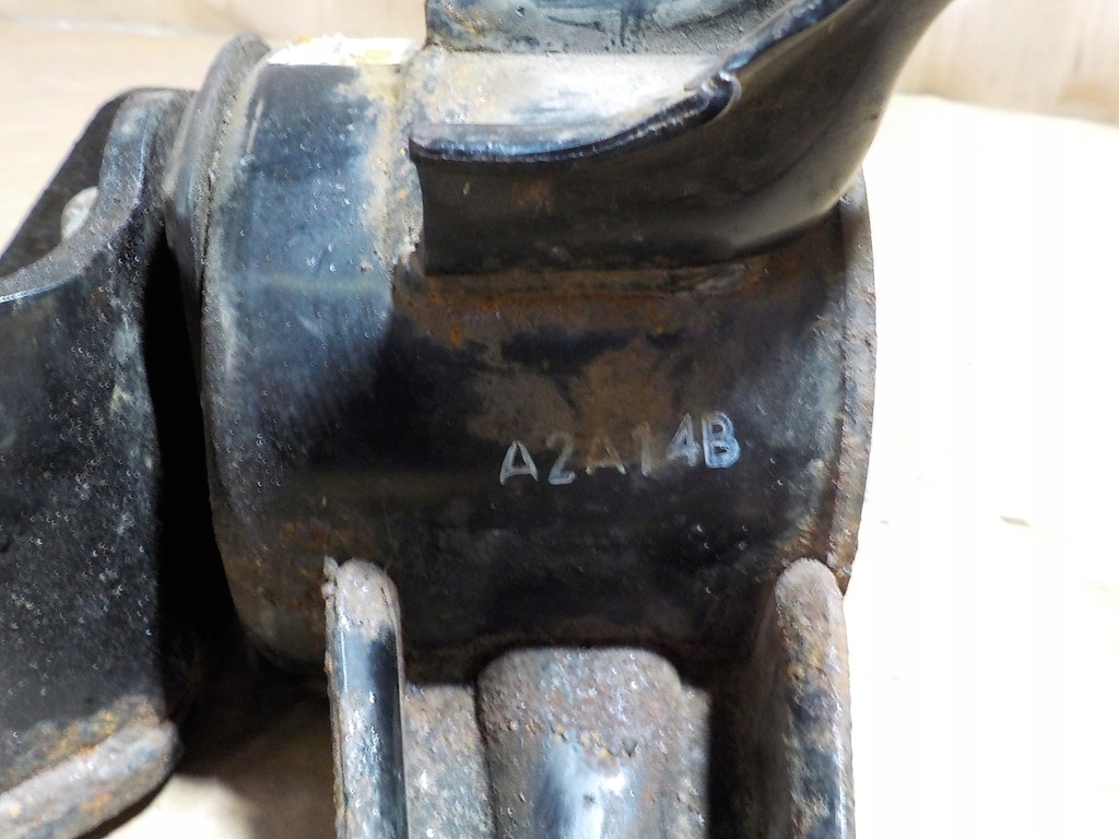 фото №4, Hyundai ix35 кронштейн коробки 2.0 crdi