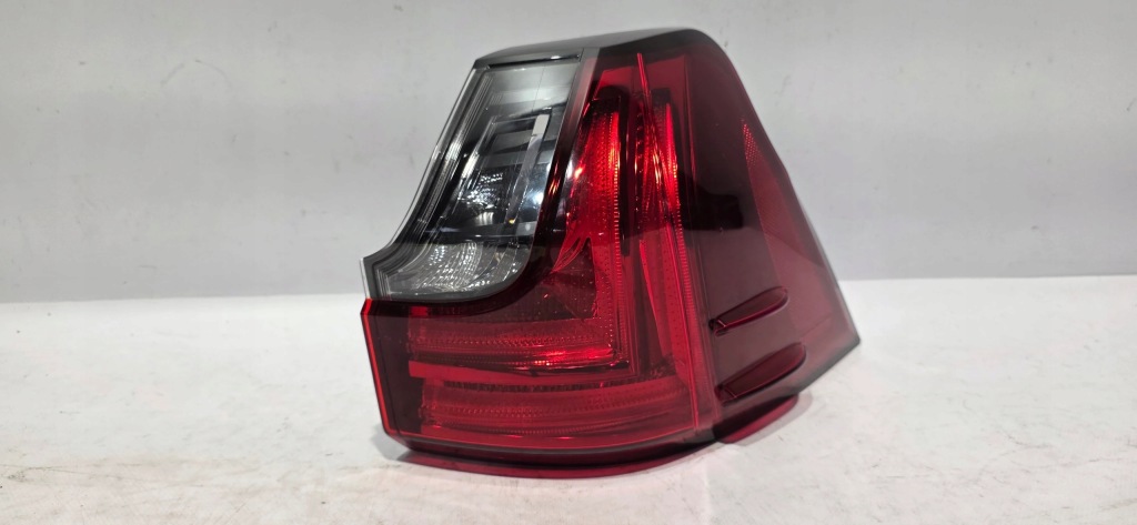 Купити Фара правий задні задня led lexus lx 17- оригінал європа koito 60-227