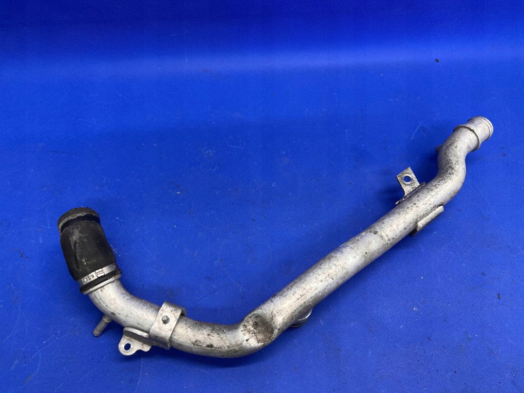 фото №3, Audi a8 d4 4.2 tdi труба шланг wody 057121071an