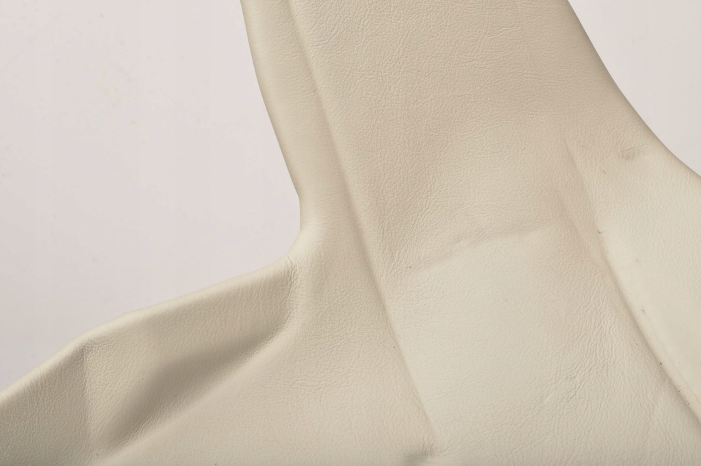 фото №13, Aston martin db9 защита обшивка задняя 4g43-311a20-ab