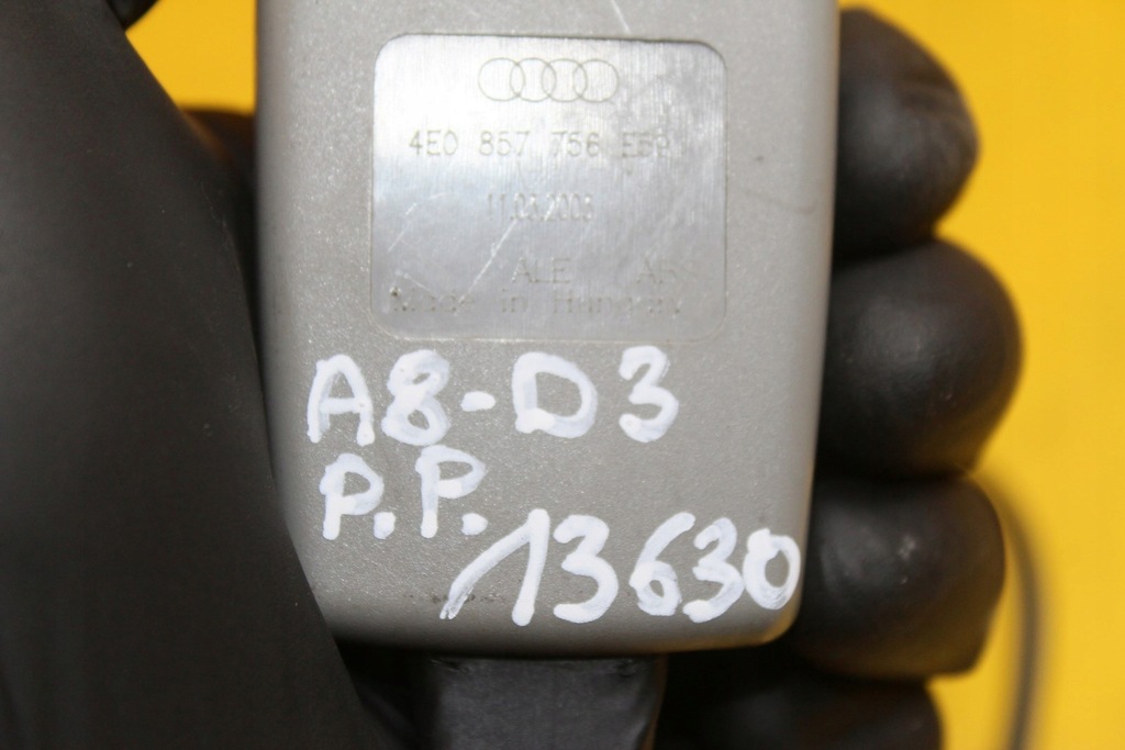 фото №6, Клипса поперечина правый перед a8 d3 4e0857756