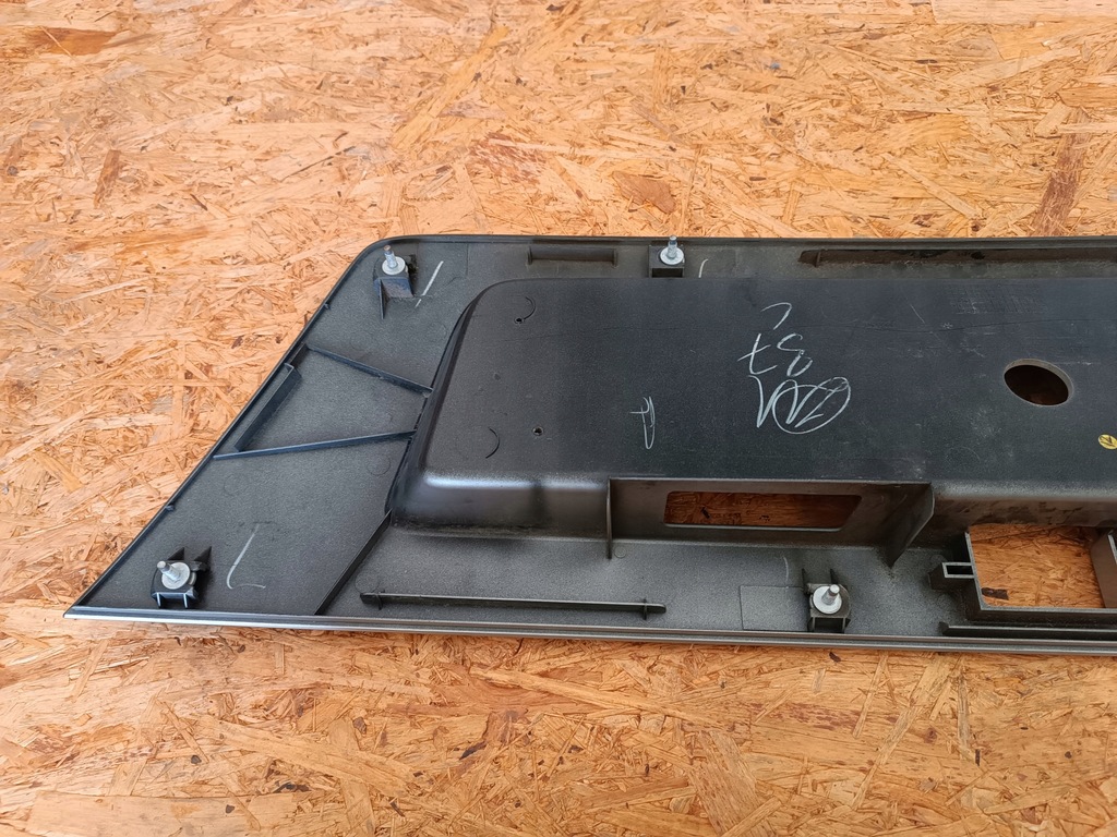 фото №12, Накладка крышки багажника задняя nissan primera p11 908109f8