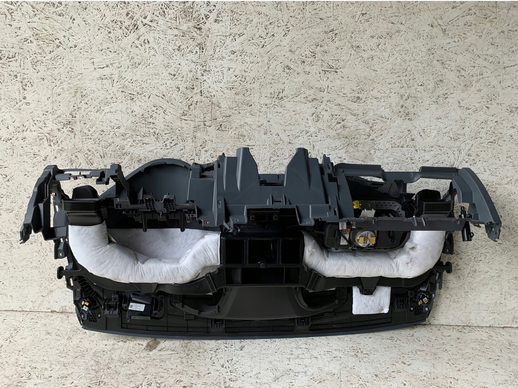 фото №7, Opel ampera ampera-a консоль панель приладів приладова