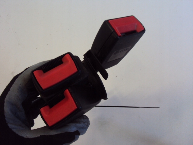 фото №2, Замок поперечина задня audi a6 c7 2011-2018