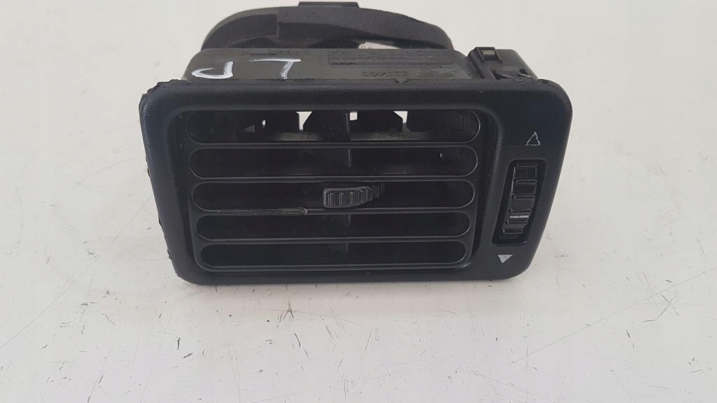 фото №8, Решётка обдув левая renault magnum 460 dxi