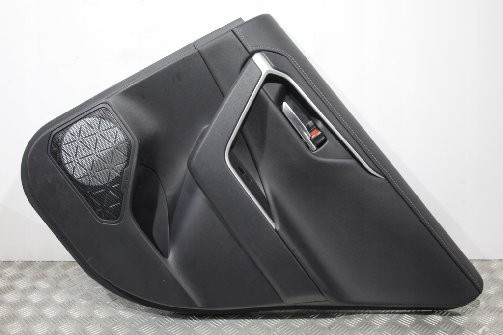 фото №1, Оббивка обшивка двері правий задня toyota rav4 v 5