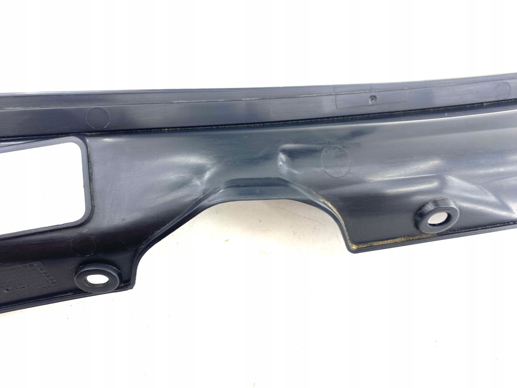 Молдинг крышки багажника левая датчик доводчик tesla s eu оригинал с Разборки