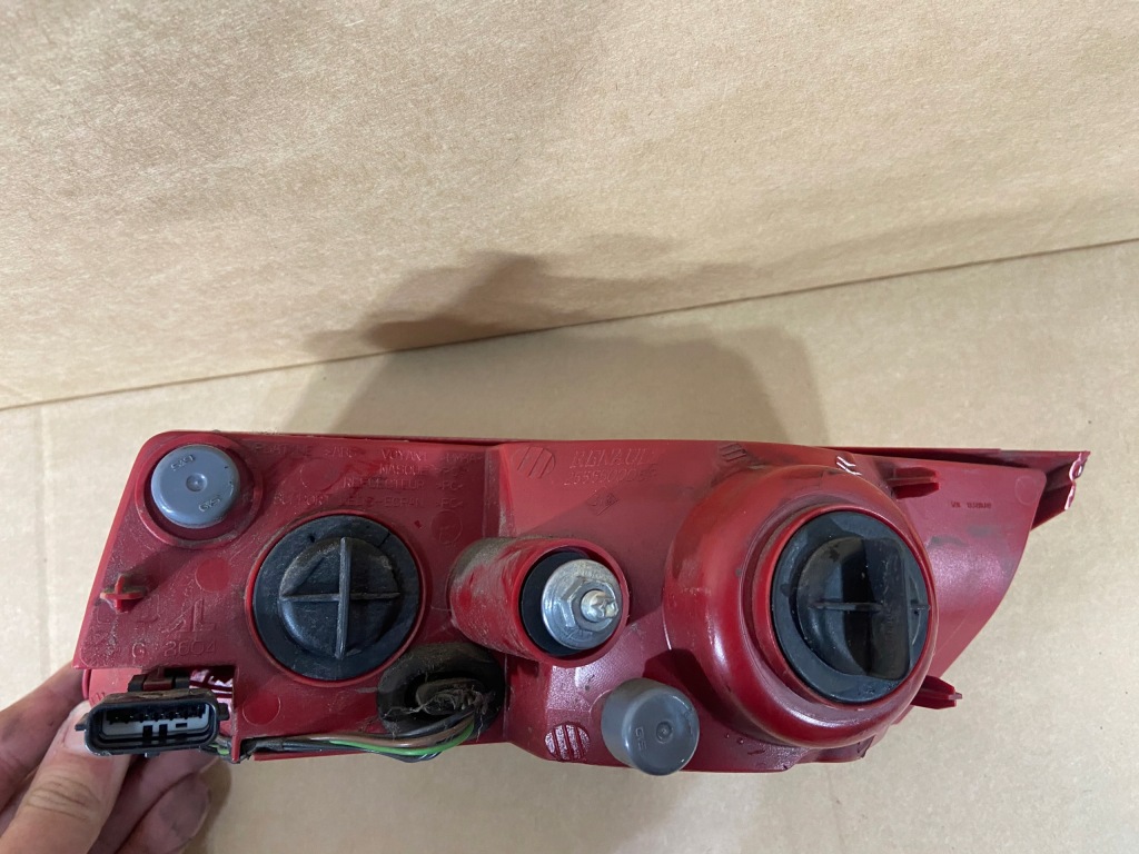 фото №5, Ліва лампа задня w кришка renault laguna iii coupe