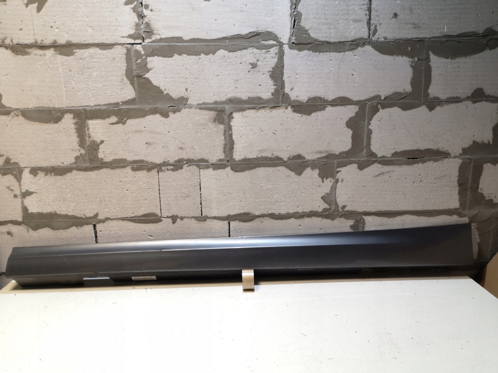 фото №1, Левая молдинг порог bmw e90 e91 lci lift