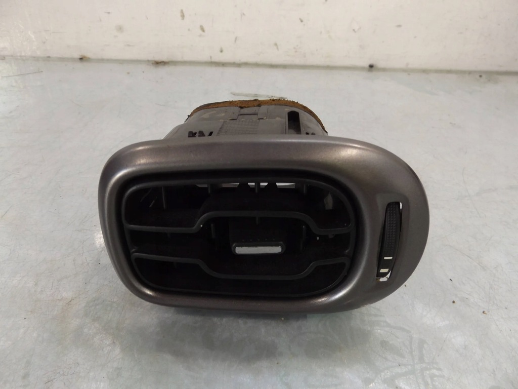 фото №1, C3 picasso решётка обдув левый перед